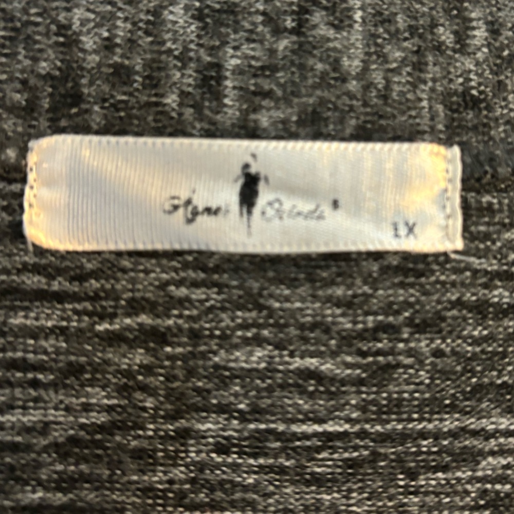 Cardigan - Picture 2 of 3